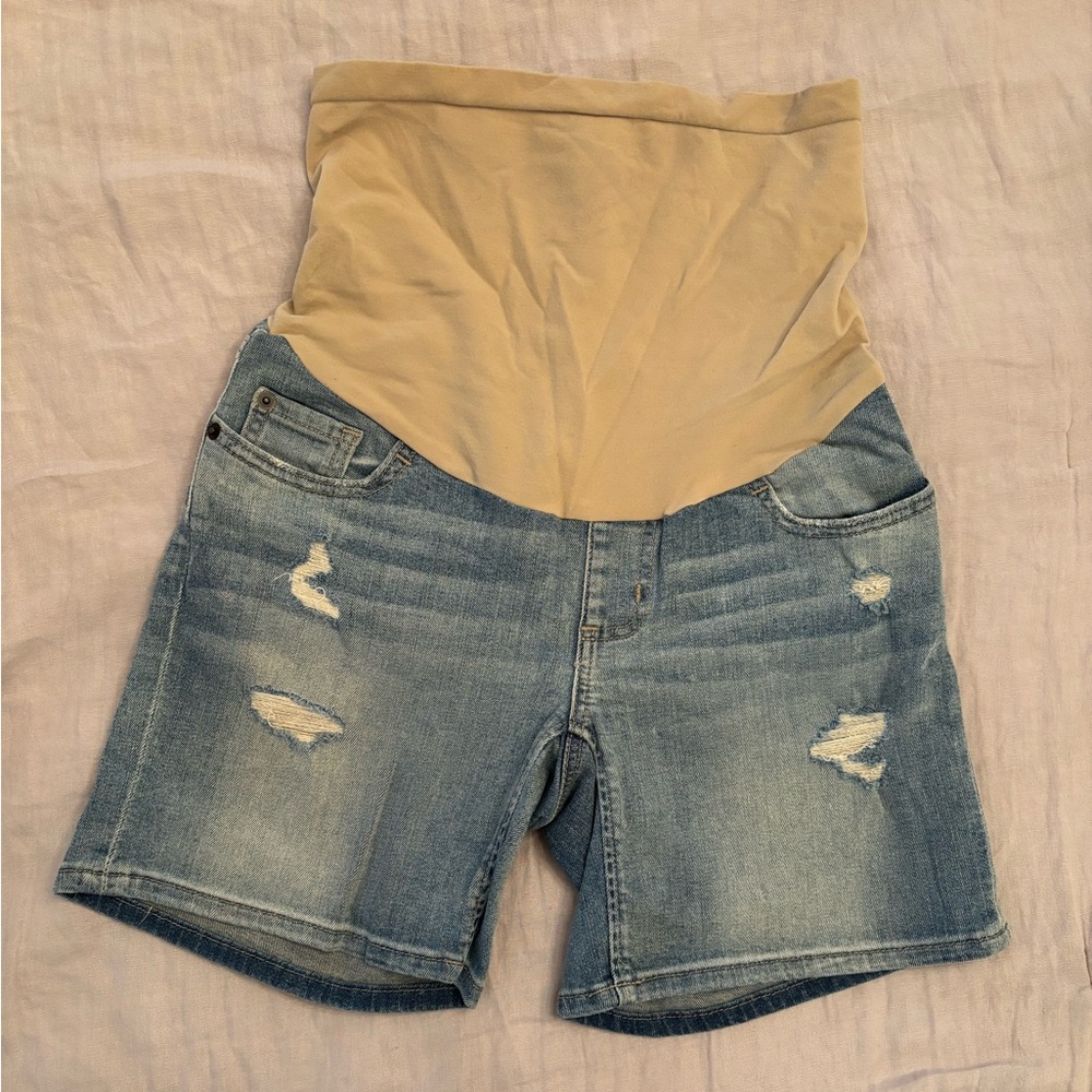 A Pea in the Pod Denim Maternity Shorts / Size Small